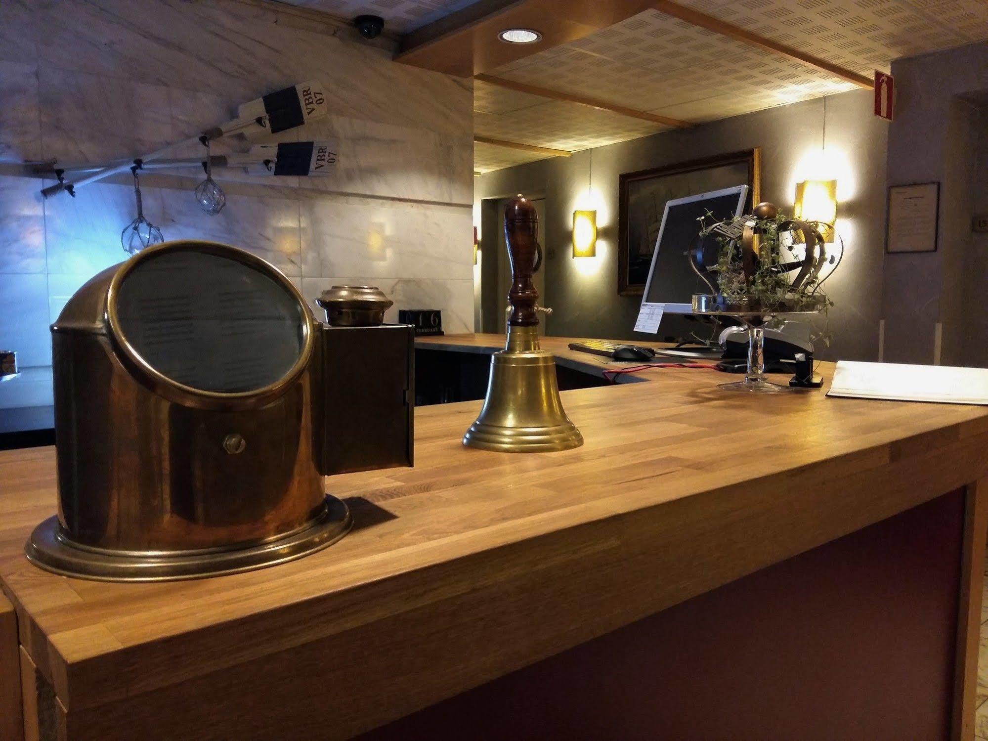 Hamnhotellet Kronan Landskrone Luaran gambar